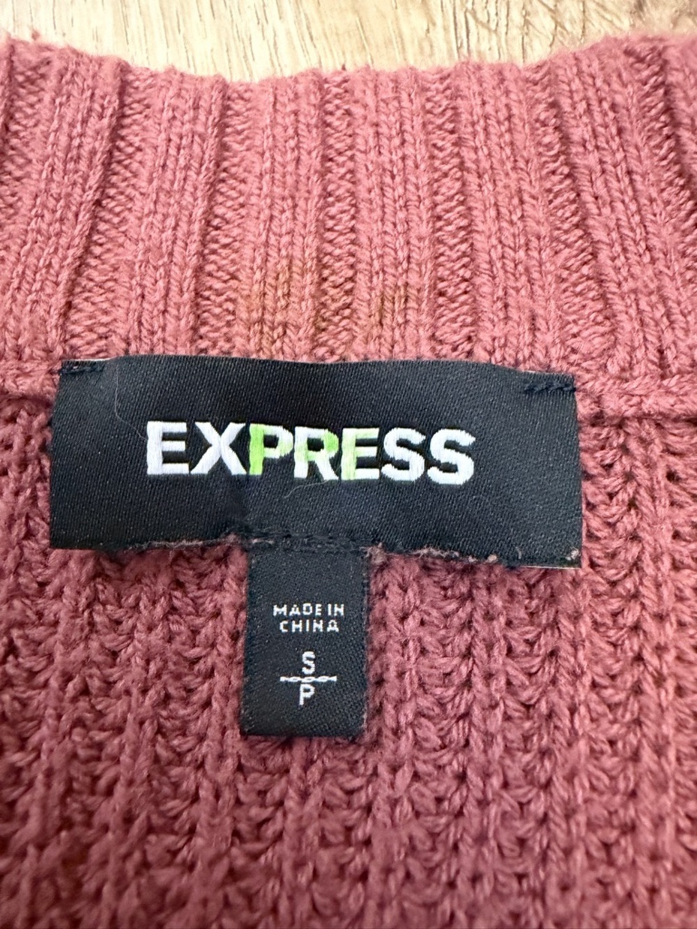 Express Mauve V-Neck Ribbed Sweater - Picture 3 of 6